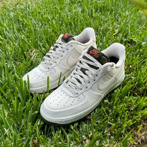 NIKE Air Force 1'07 LV8 Sneaker Phantom/ Cargo Khaki/ Russet men size 8 - Picture 10 of 15